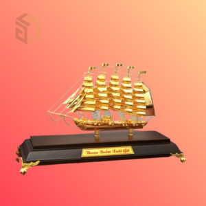 mô hình thuyền vàng 24k